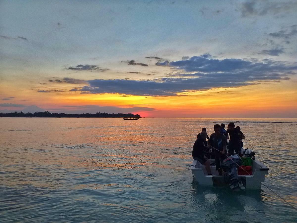 Divine Divers Gili Meno Eksteriør billede